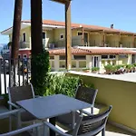 Apolafsi Aparthotel Lixouri