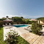 Apolafsi Aparthotel